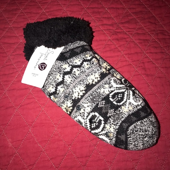 Brand new cushy slipper socks size 4-10 - Picture 2 of 3